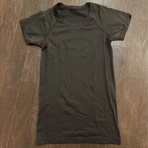 Lululemon Black Swiftly Tee